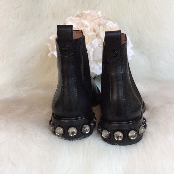 🆕Louise et Cie Venda Crystal Studded Chelsea Boots - Picture 3 of 11